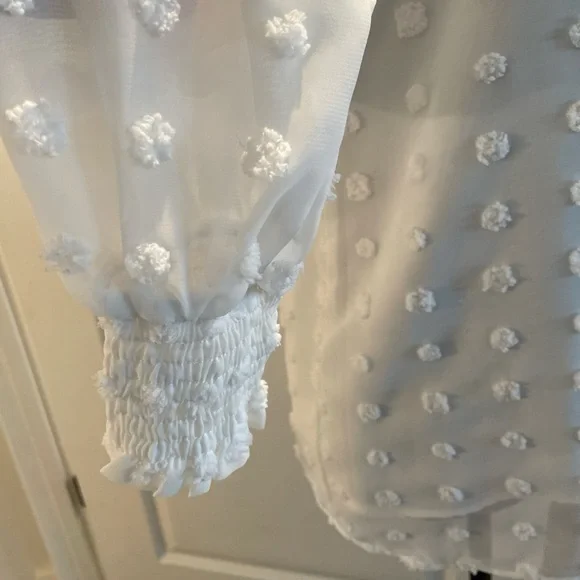 Blooming Jelly Dressy Blouse in Feminine Romantic White SizeM Victorian Inspired - Picture 4 of 9